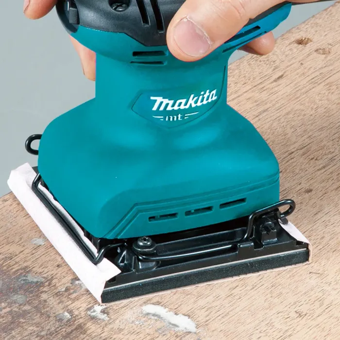 Lixadeira Orbital Makita